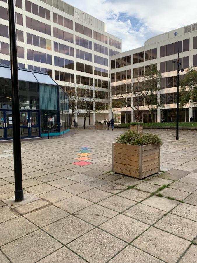 Luxury Panoramic Balcony Swindon Central Luaran gambar