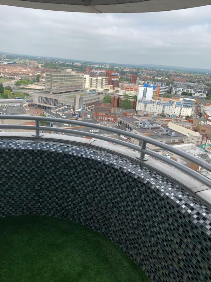 Luxury Panoramic Balcony Swindon Central Luaran gambar