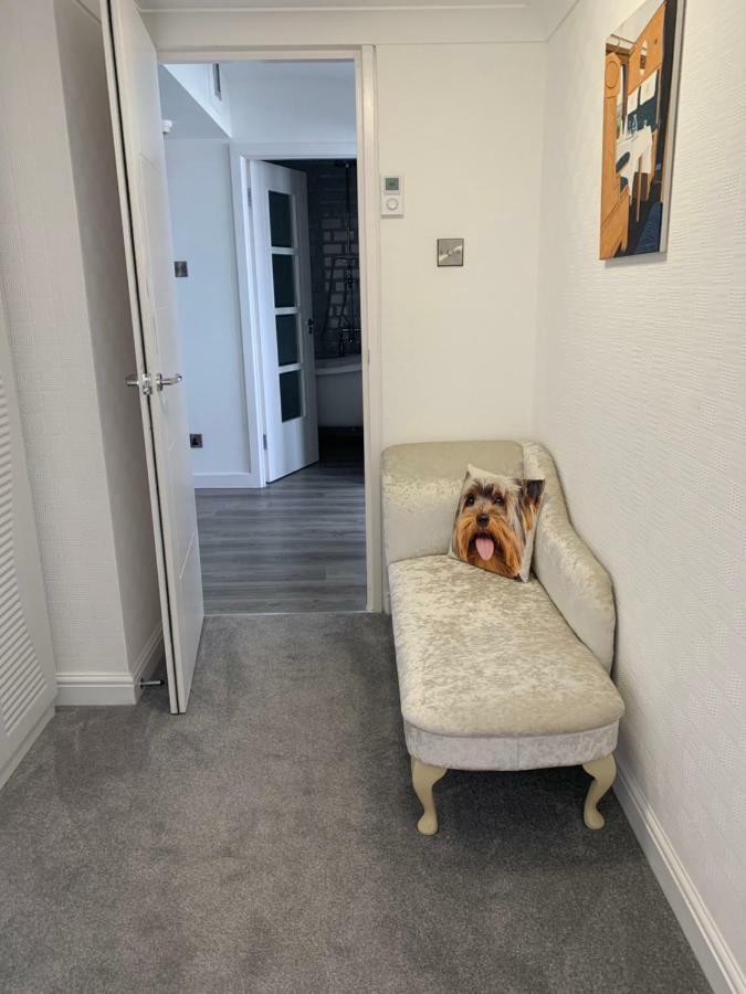 Luxury Panoramic Balcony Swindon Central Luaran gambar